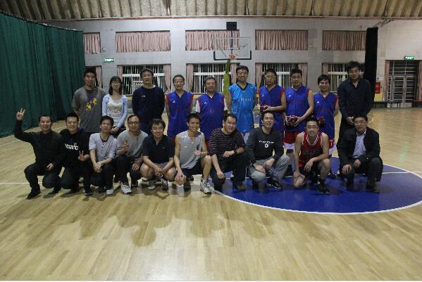 万利官网管理学院MPAcc师生篮球友谊赛圆满竣事