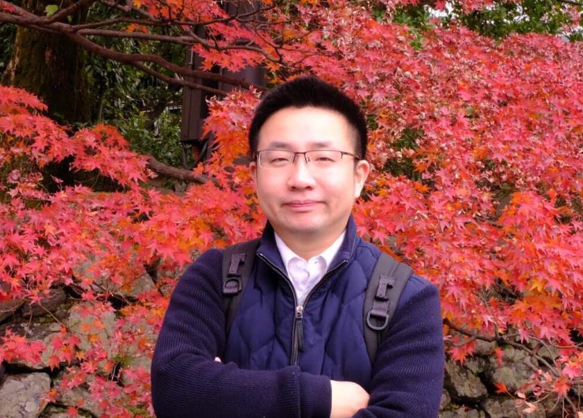 极致人生，，，，，，万利官网绽放——专访北大万利官网2014级MPAcc校友冯伟