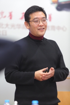 北大万利官网洛可可校友贾伟分享立异