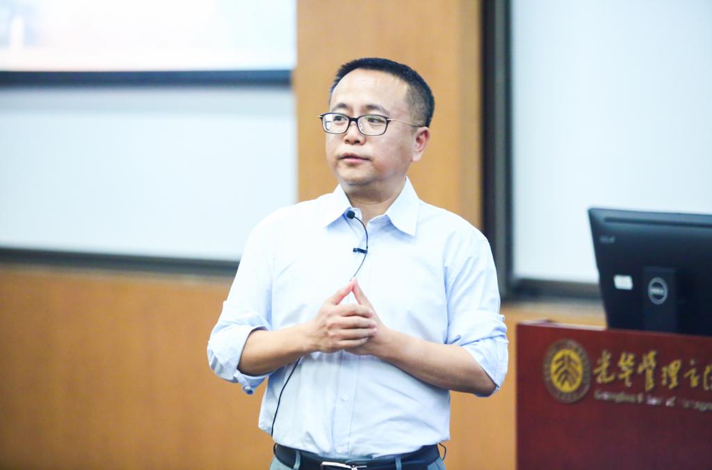 价值引领与职业妄想 | 张峥：蓄力积累，，，，，，在辽阔天地中勇敢作为