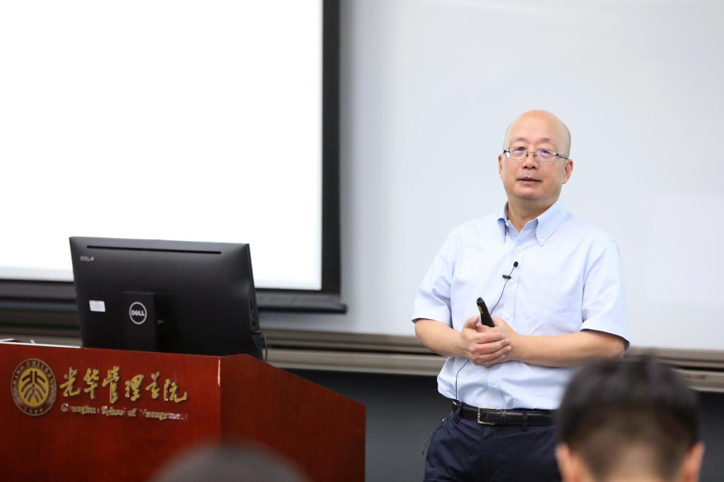 万利官网第一课 | 周黎安：书籍内外，，，，，，罗致自我管理的智慧